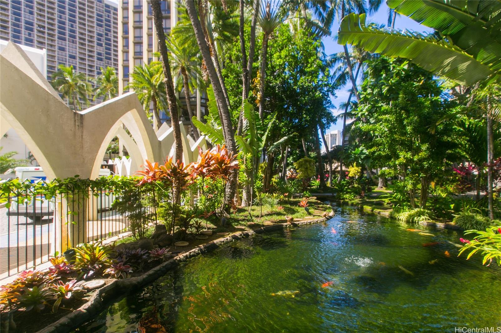 Liliuokalani Gardens condo # 711, Honolulu, Hawaii - photo 17 of 25