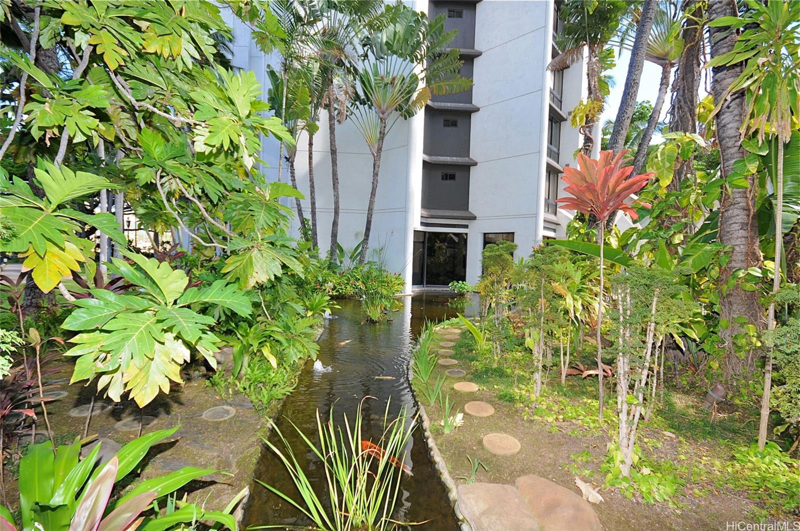 Liliuokalani Gardens condo # 711, Honolulu, Hawaii - photo 23 of 25