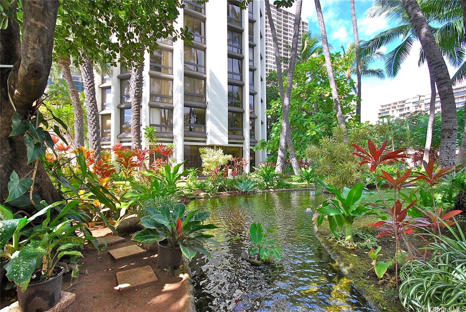 Liliuokalani Gardens condo # 711, Honolulu, Hawaii - photo 25 of 25