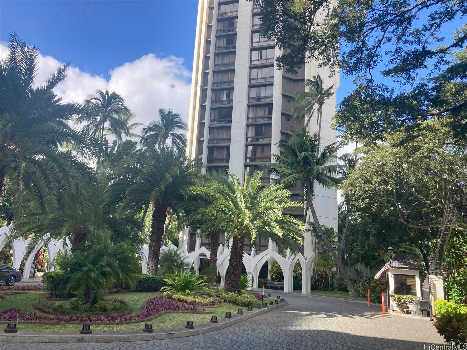 Liliuokalani Gardens condo # 907, Honolulu, Hawaii - photo 12 of 20