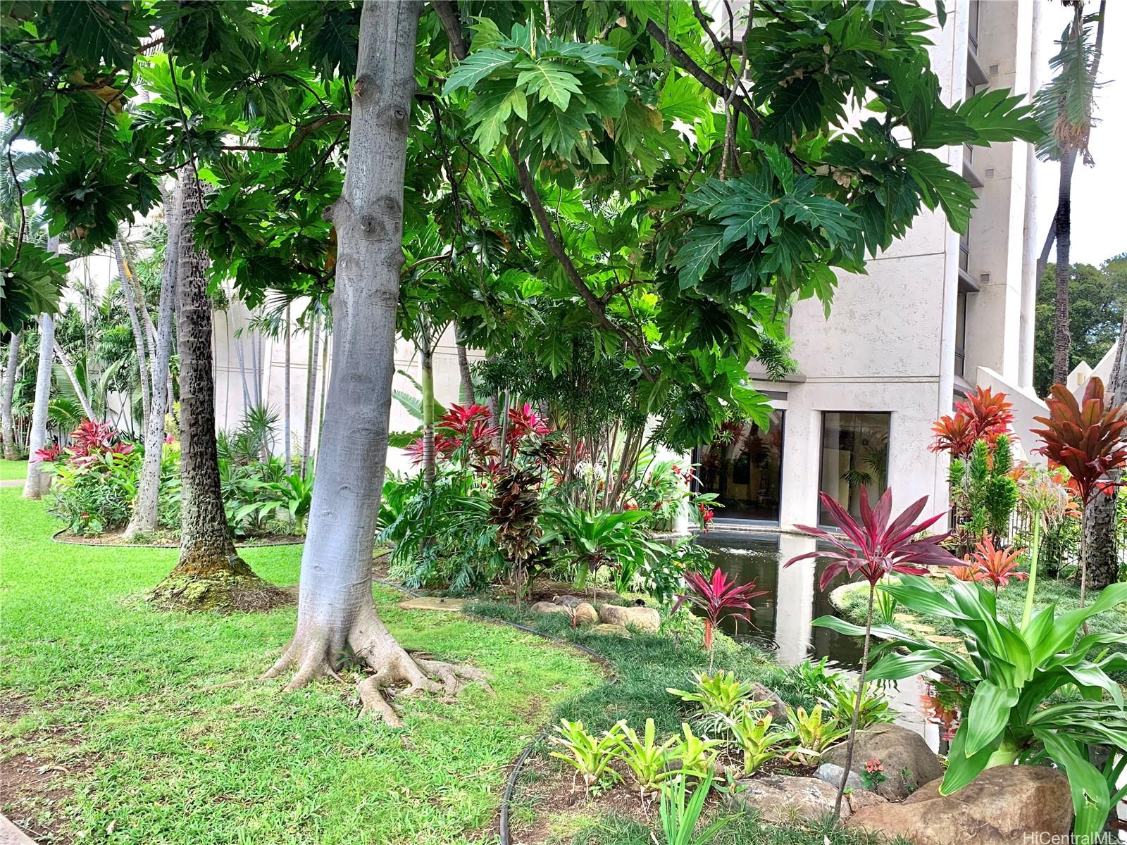 Liliuokalani Gardens condo # 920, Honolulu, Hawaii - photo 15 of 21