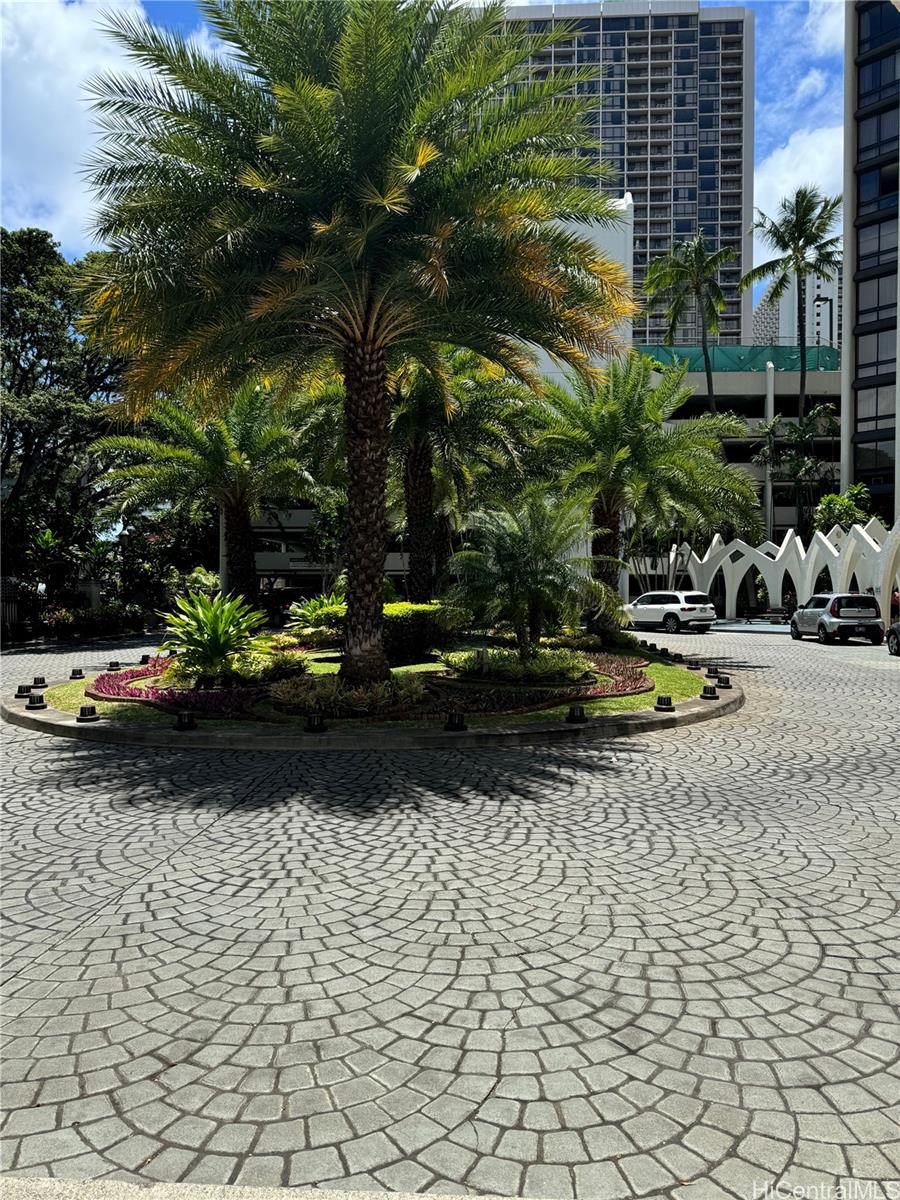 300 Wai Nani Way Honolulu - Rental - photo 14 of 17