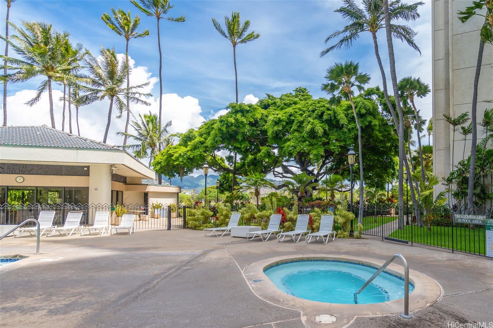 Liliuokalani Gardens condo # I-1104, Honolulu, Hawaii - photo 16 of 20