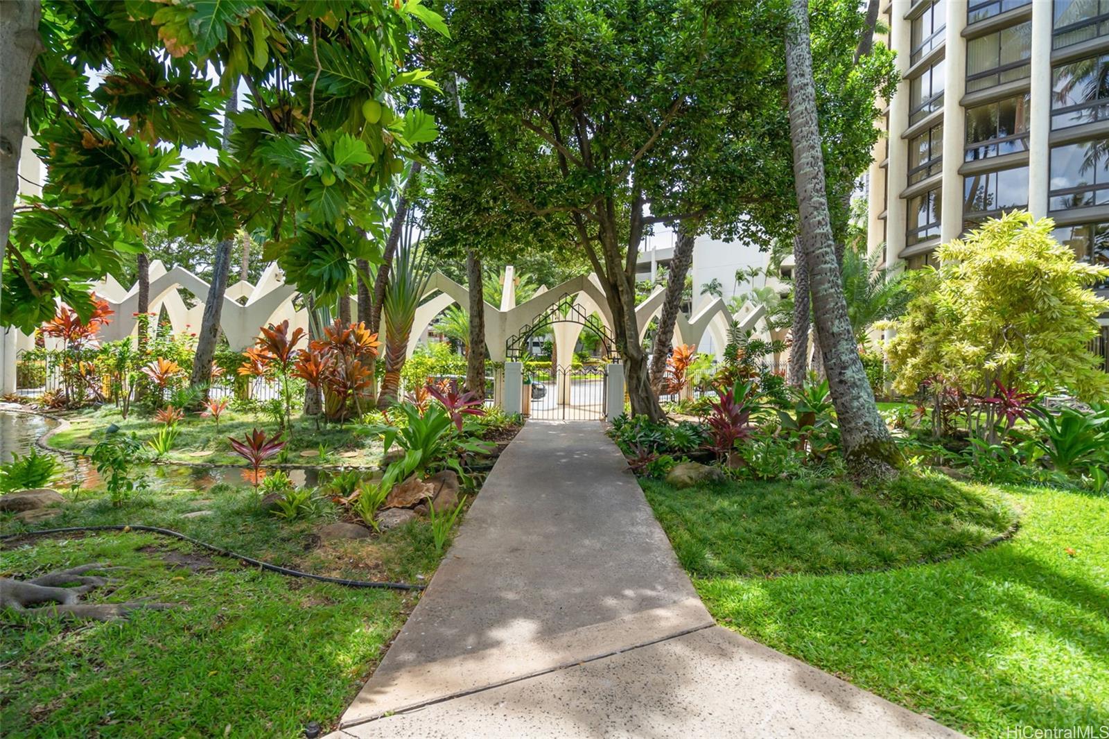 Liliuokalani Gardens condo # I-1104, Honolulu, Hawaii - photo 18 of 20