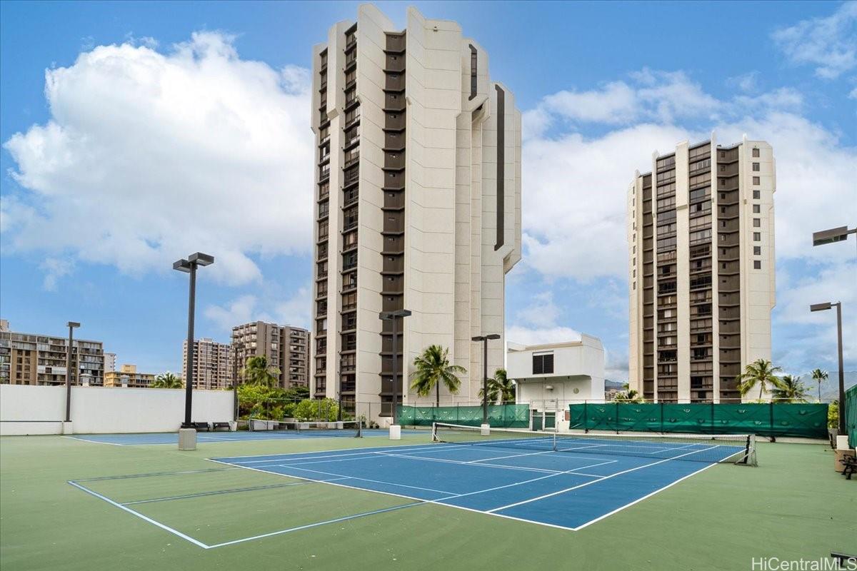 Liliuokalani Gardens condo # I1505, Honolulu, Hawaii - photo 20 of 23