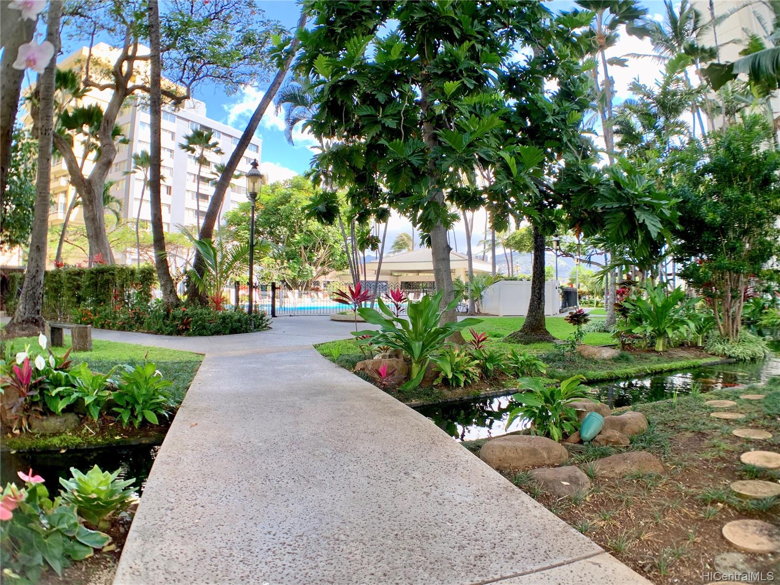 Liliuokalani Gardens condo # I1703, Honolulu, Hawaii - photo 15 of 25