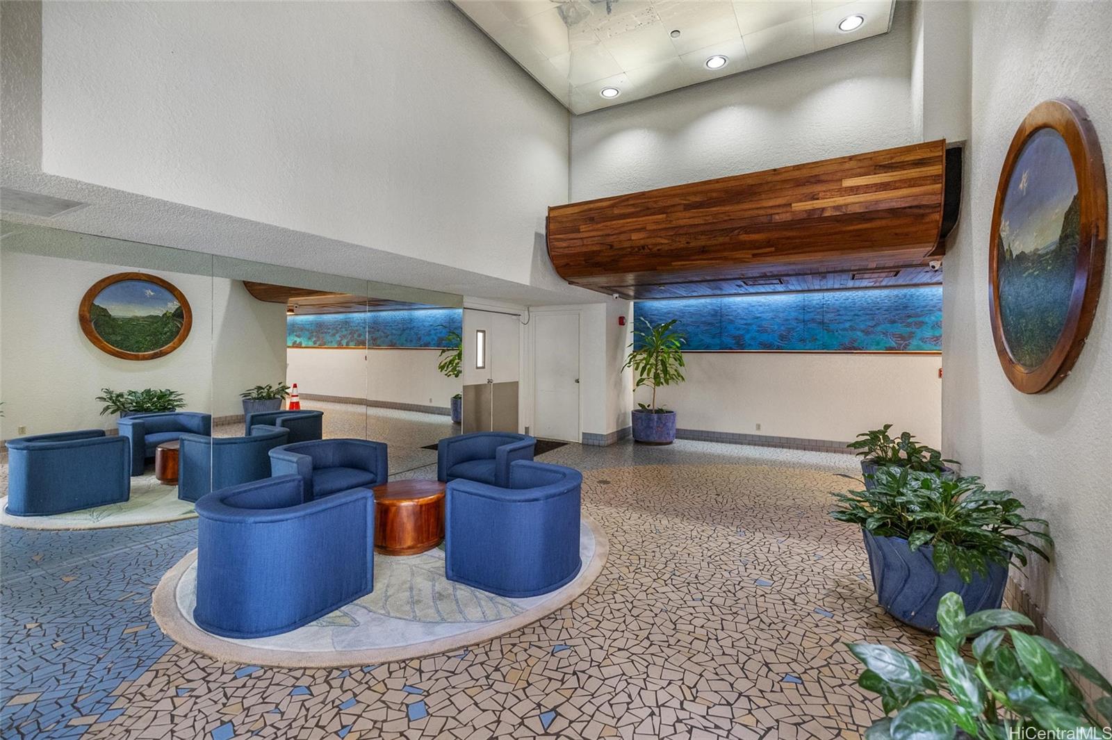 Liliuokalani Gardens condo # I-1801, Honolulu, Hawaii - photo 20 of 25