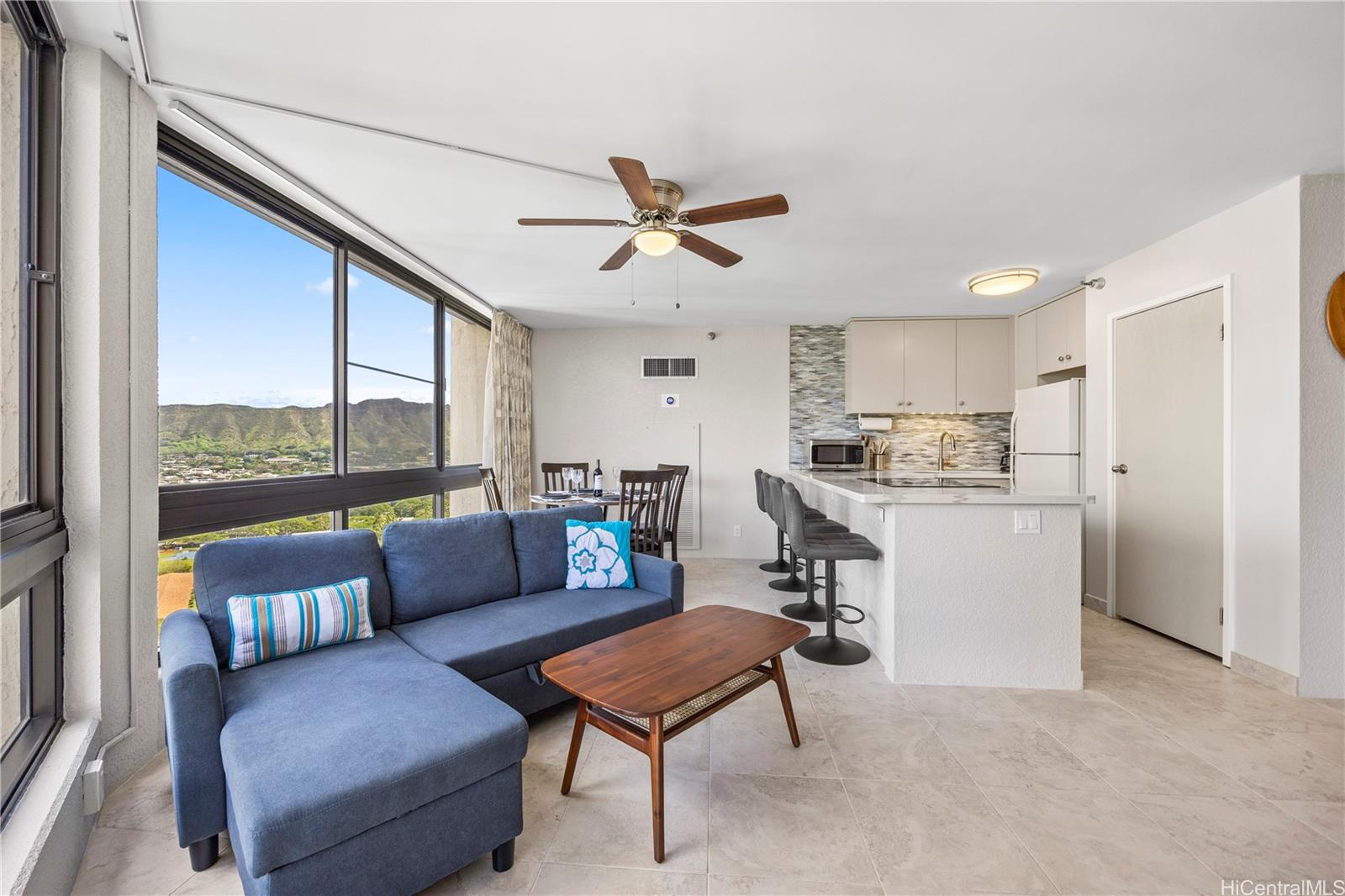 300 Wai Nani Way Honolulu - Rental - photo 2 of 25