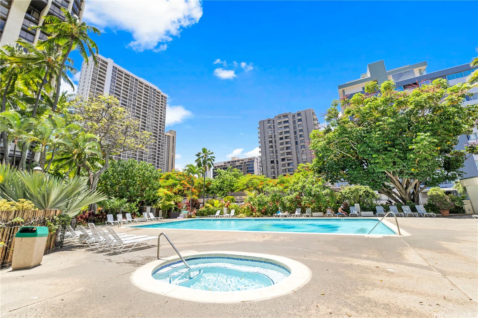 300 Wai Nani Way Honolulu - Rental - photo 20 of 25