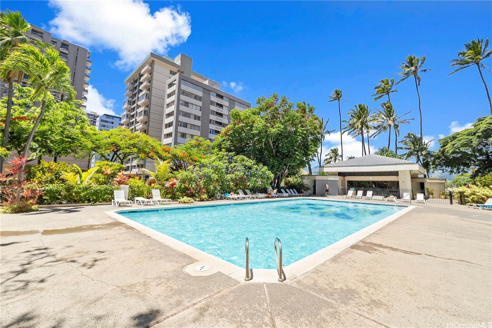300 Wai Nani Way Honolulu - Rental - photo 21 of 25