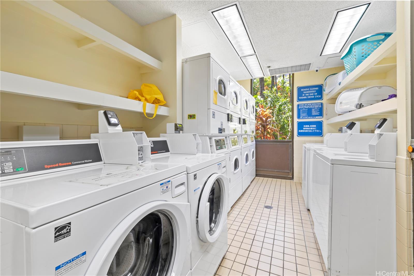 300 Wai Nani Way Honolulu - Rental - photo 23 of 25