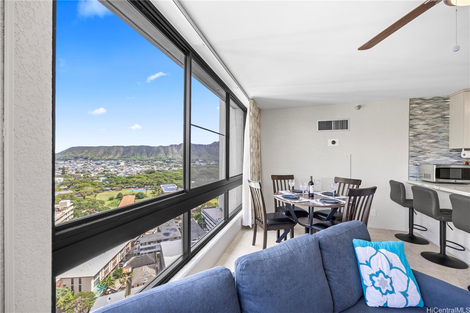 300 Wai Nani Way Honolulu - Rental - photo 6 of 25