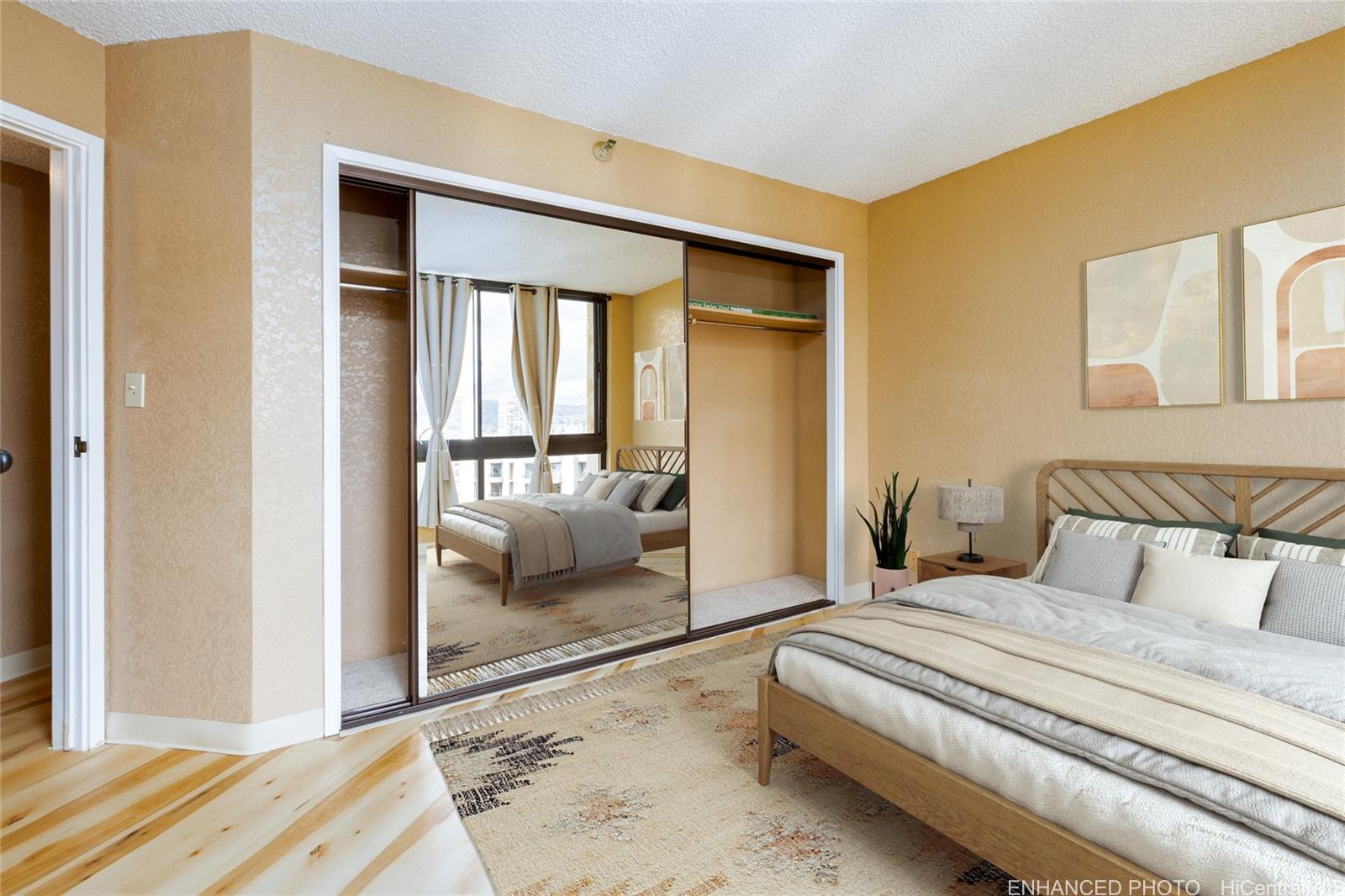 Liliuokalani Gardens condo # I2004, Honolulu, Hawaii - photo 10 of 25