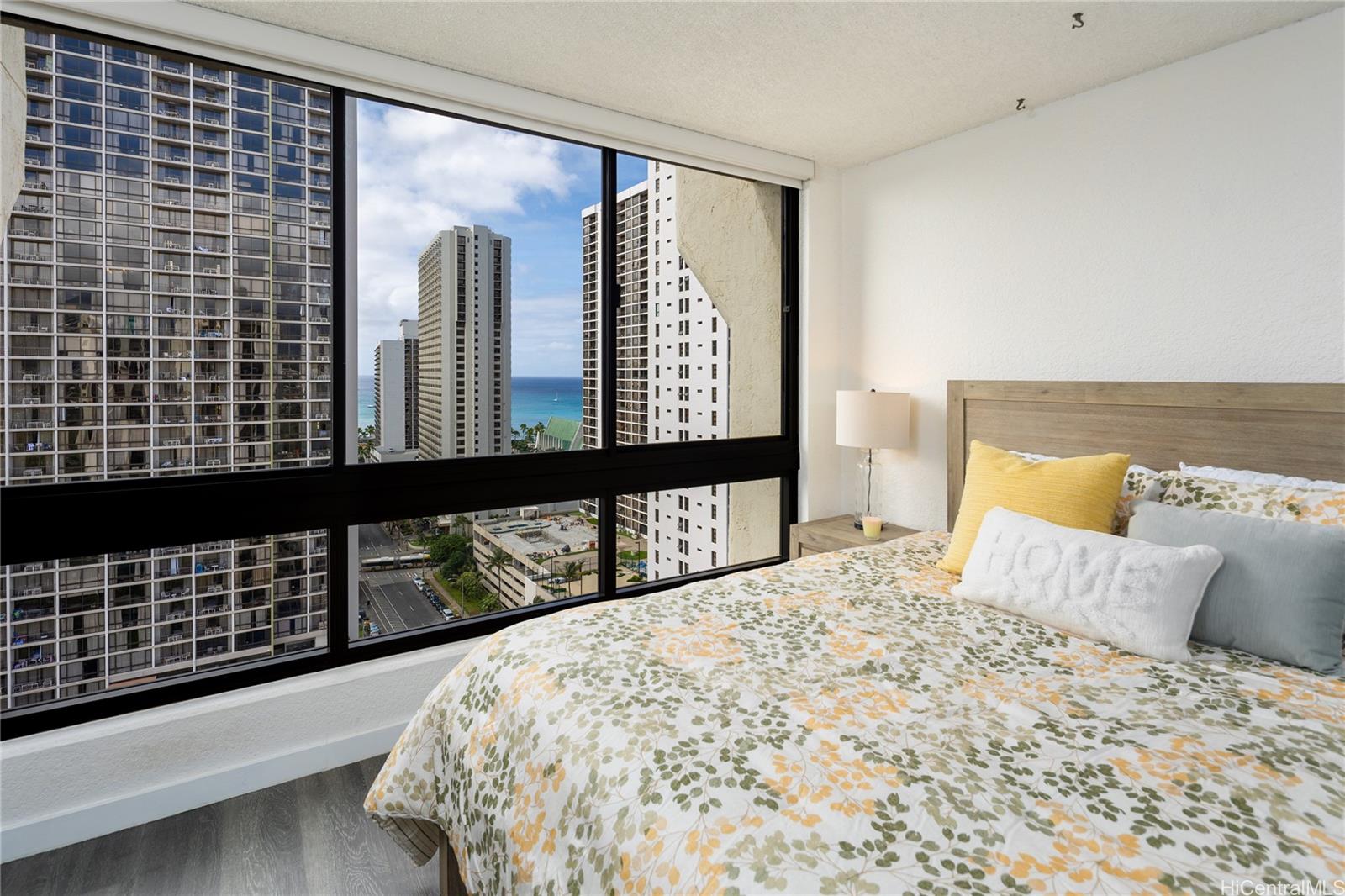 Liliuokalani Gardens condo # I2108, Honolulu, Hawaii - photo 9 of 20