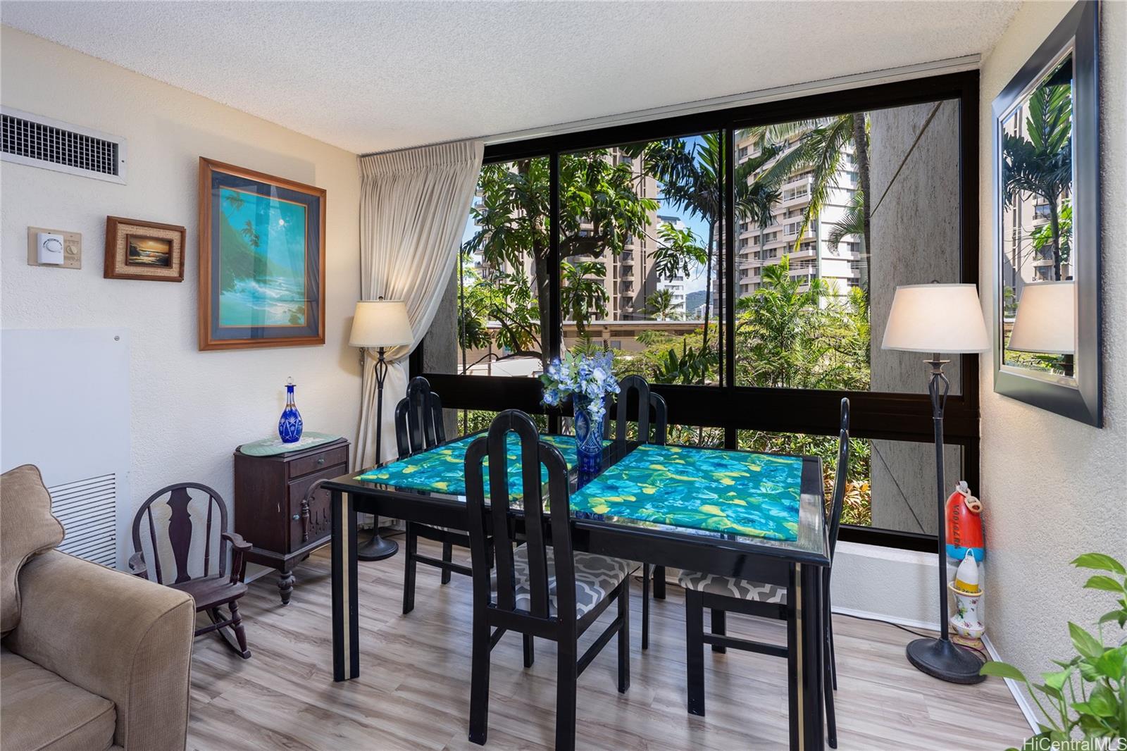 Liliuokalani Gardens condo # I304, Honolulu, Hawaii - photo 3 of 21