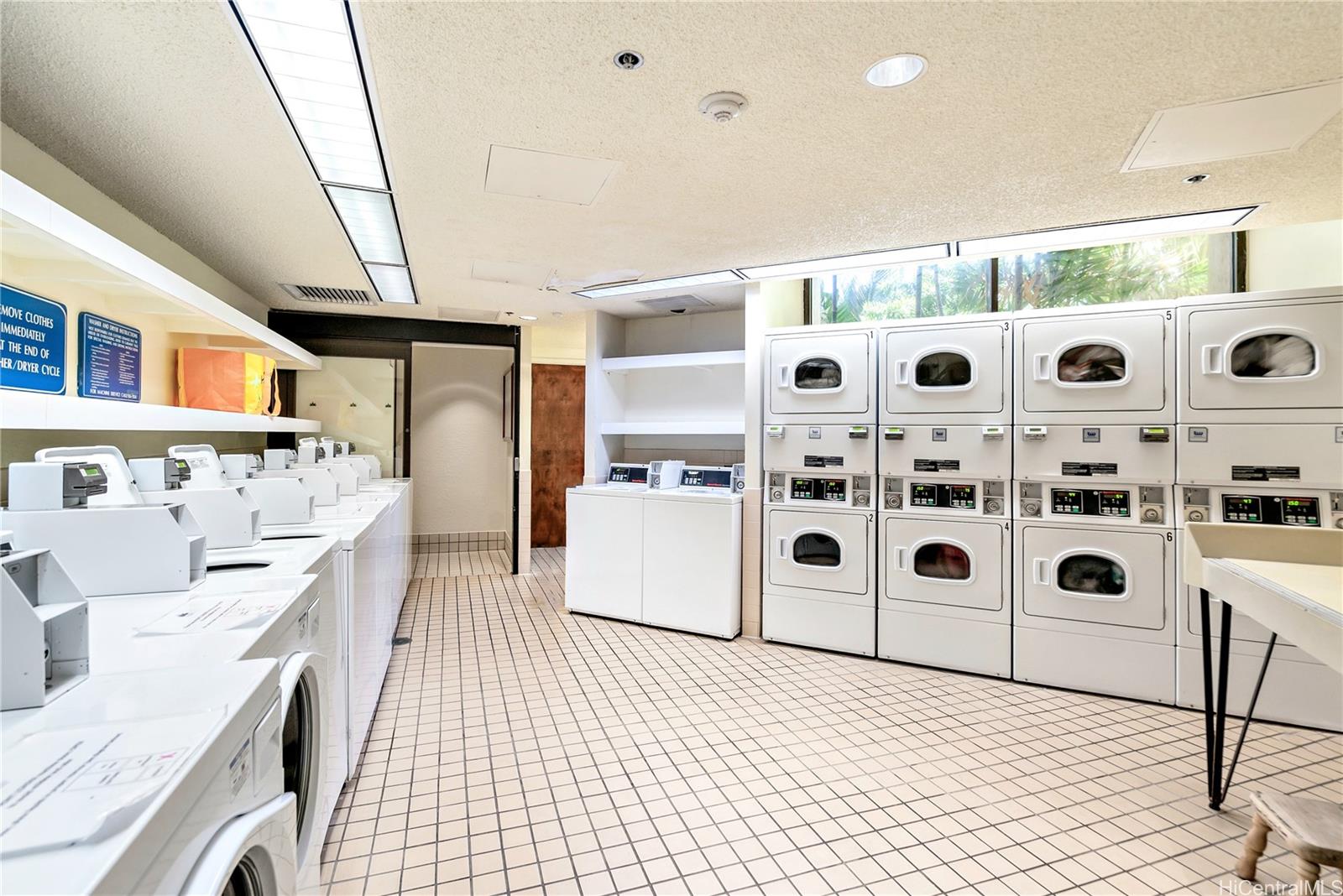 Liliuokalani Gardens condo # II1014-King Tower, Honolulu, Hawaii - photo 21 of 25