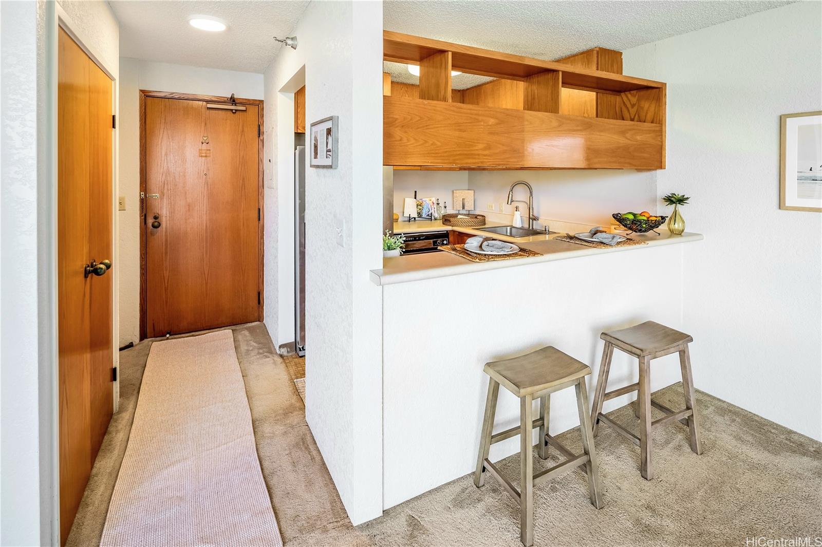 Liliuokalani Gardens condo # II1014-King Tower, Honolulu, Hawaii - photo 8 of 25