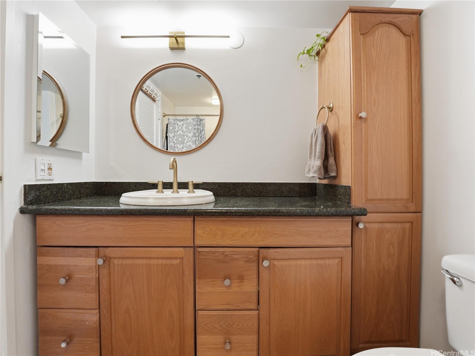 Liliuokalani Gardens condo # II1817, Honolulu, Hawaii - photo 18 of 25