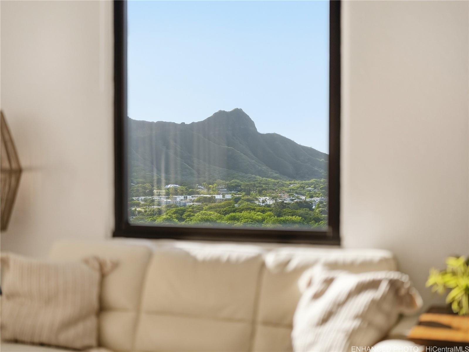 Liliuokalani Gardens condo # II1817, Honolulu, Hawaii - photo 6 of 25