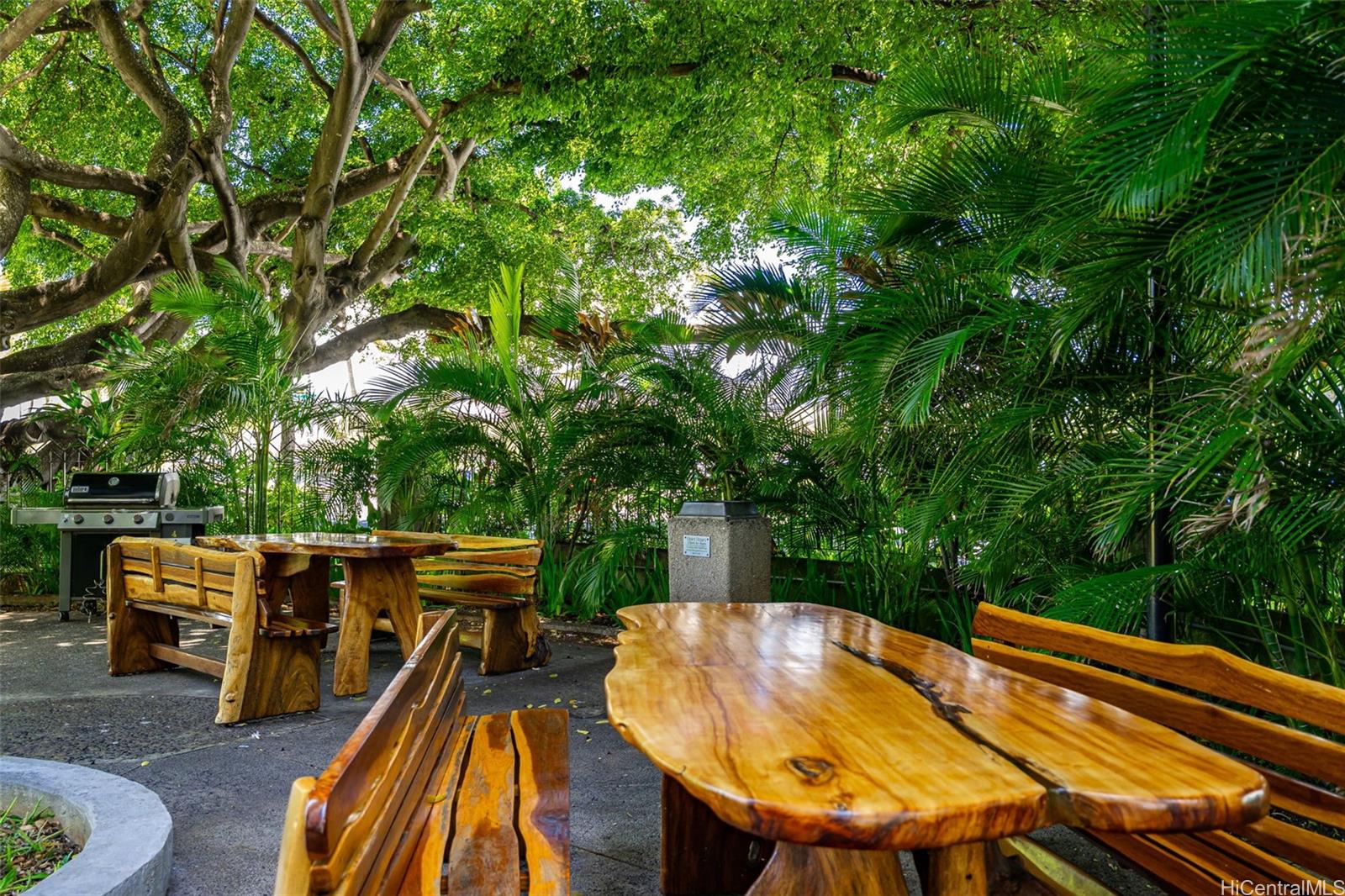 Liliuokalani Gardens condo # II-1912, Honolulu, Hawaii - photo 22 of 25