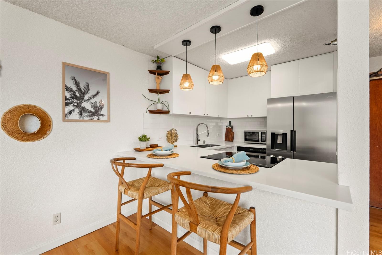 Liliuokalani Gardens condo # II-1913, Honolulu, Hawaii - photo 5 of 24