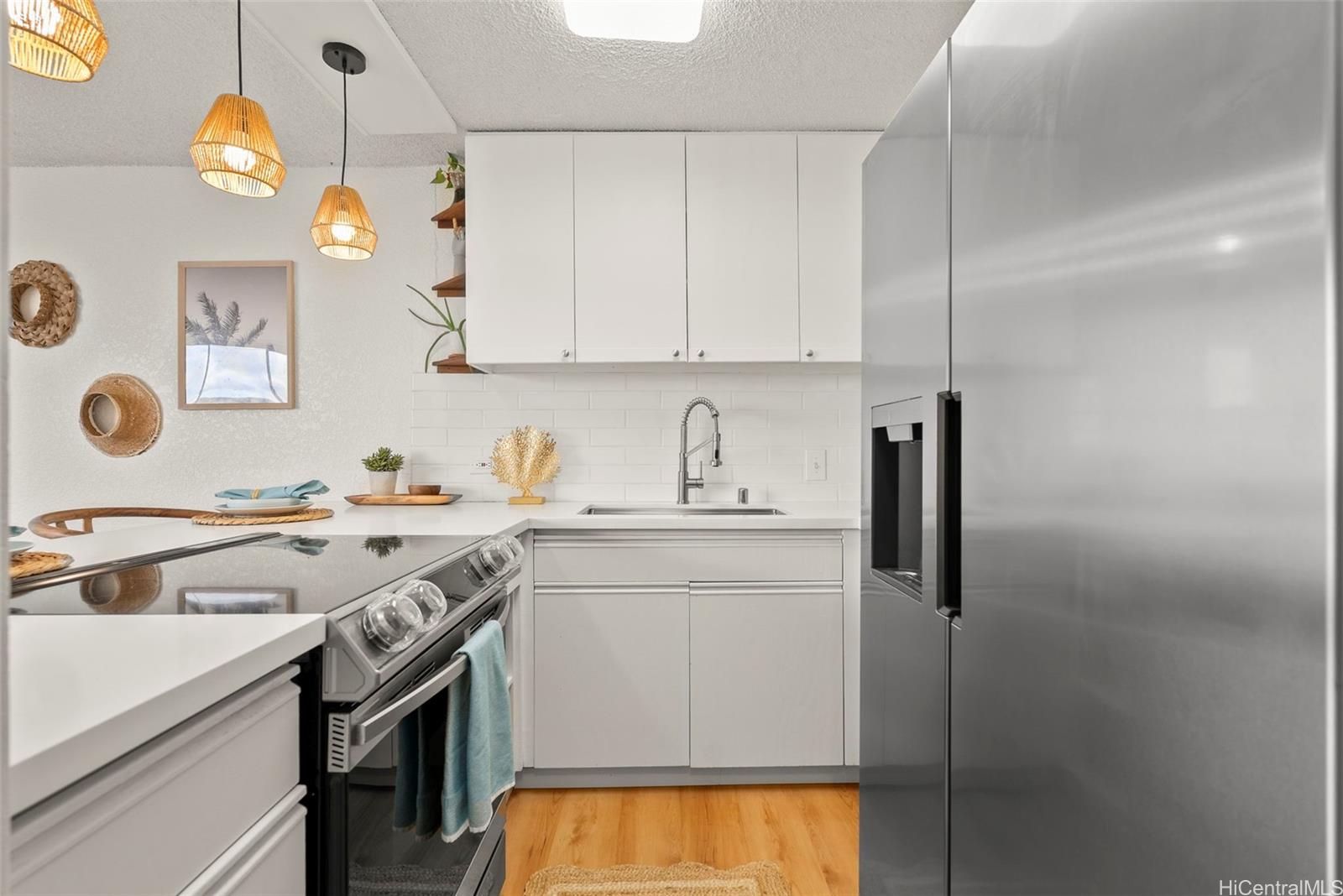 Liliuokalani Gardens condo # II-1913, Honolulu, Hawaii - photo 9 of 24