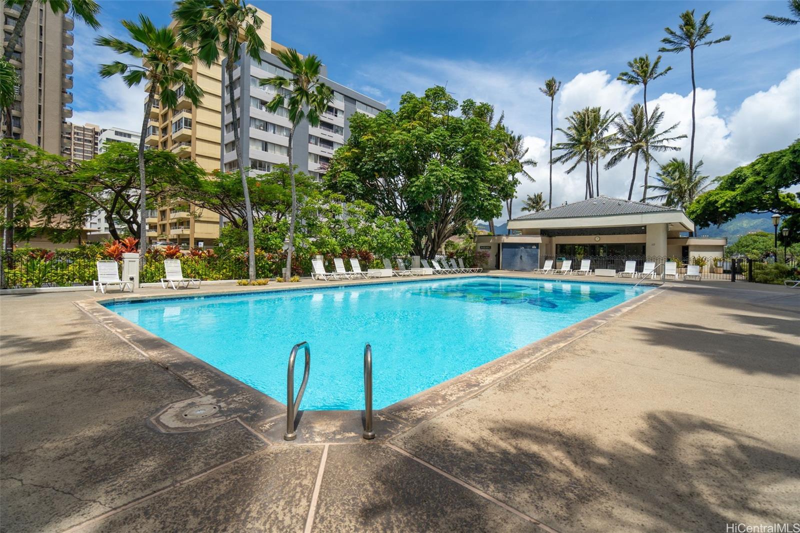 Liliuokalani Gardens condo # II-2116, Honolulu, Hawaii - photo 14 of 21