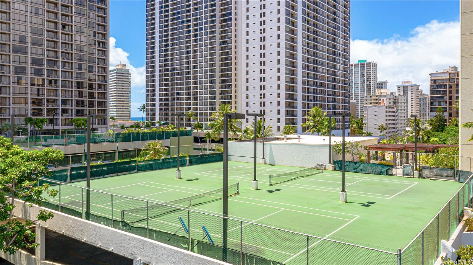 300 Wai Nani Way Honolulu - Rental - photo 13 of 21