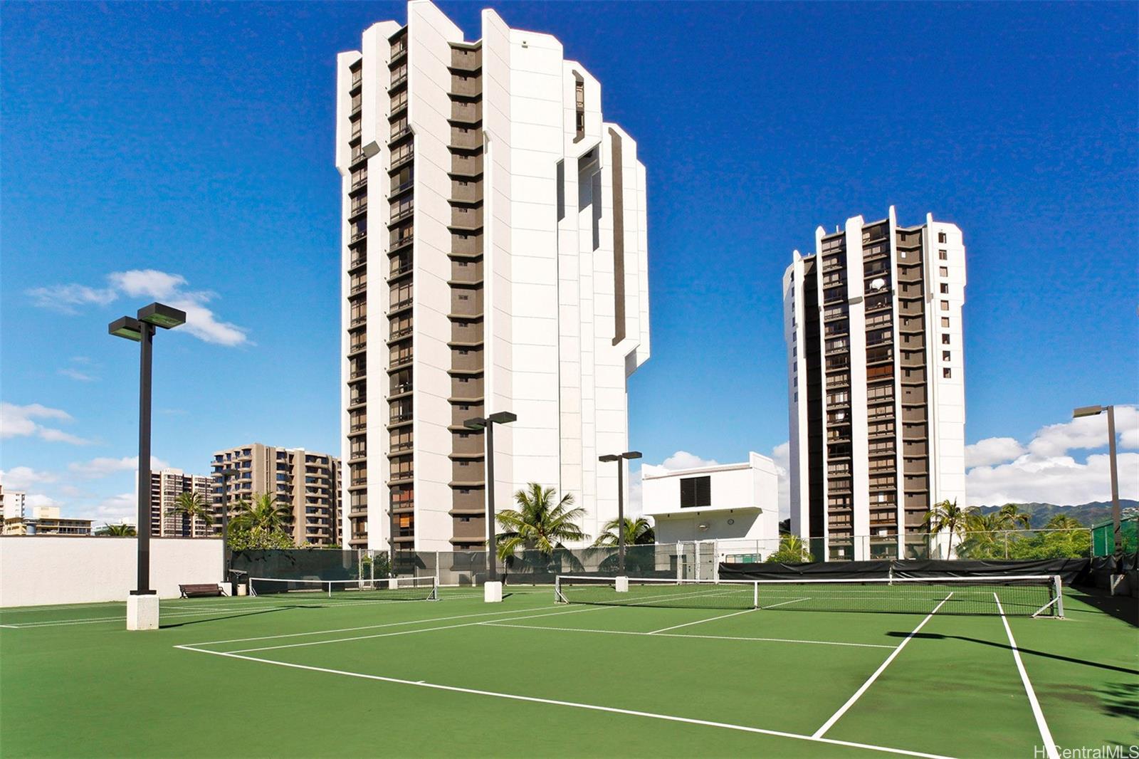 300 Wai Nani Way Honolulu - Rental - photo 15 of 17