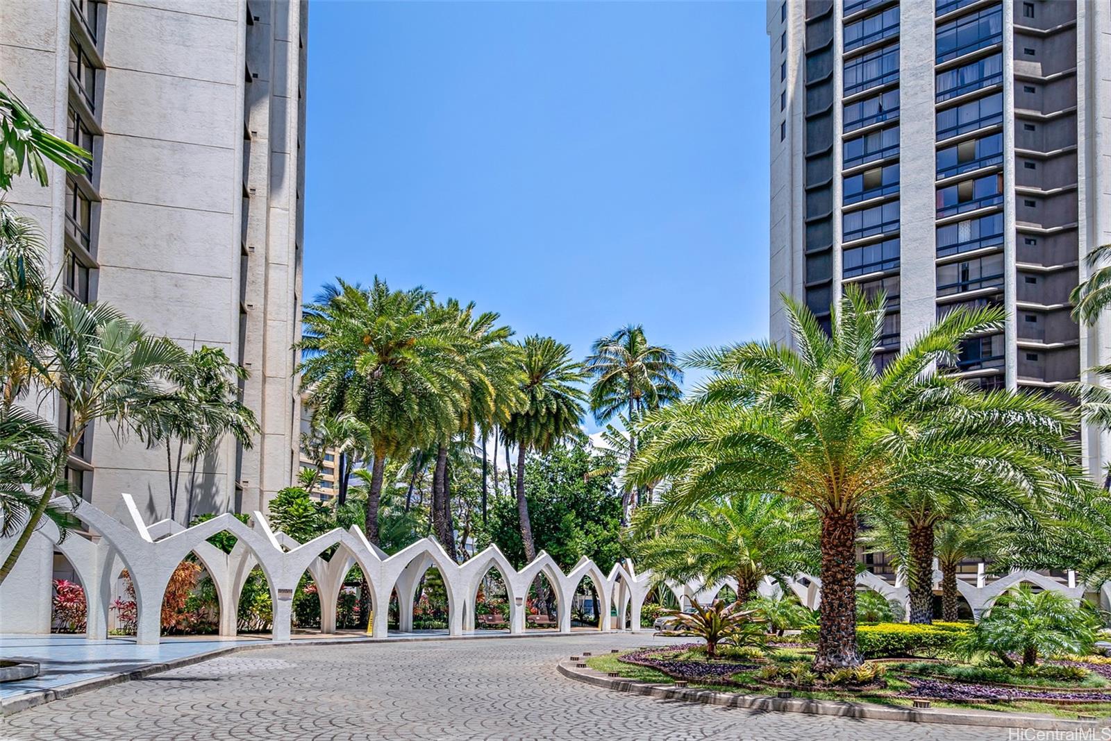 Liliuokalani Gardens condo # II2417, Honolulu, Hawaii - photo 16 of 20