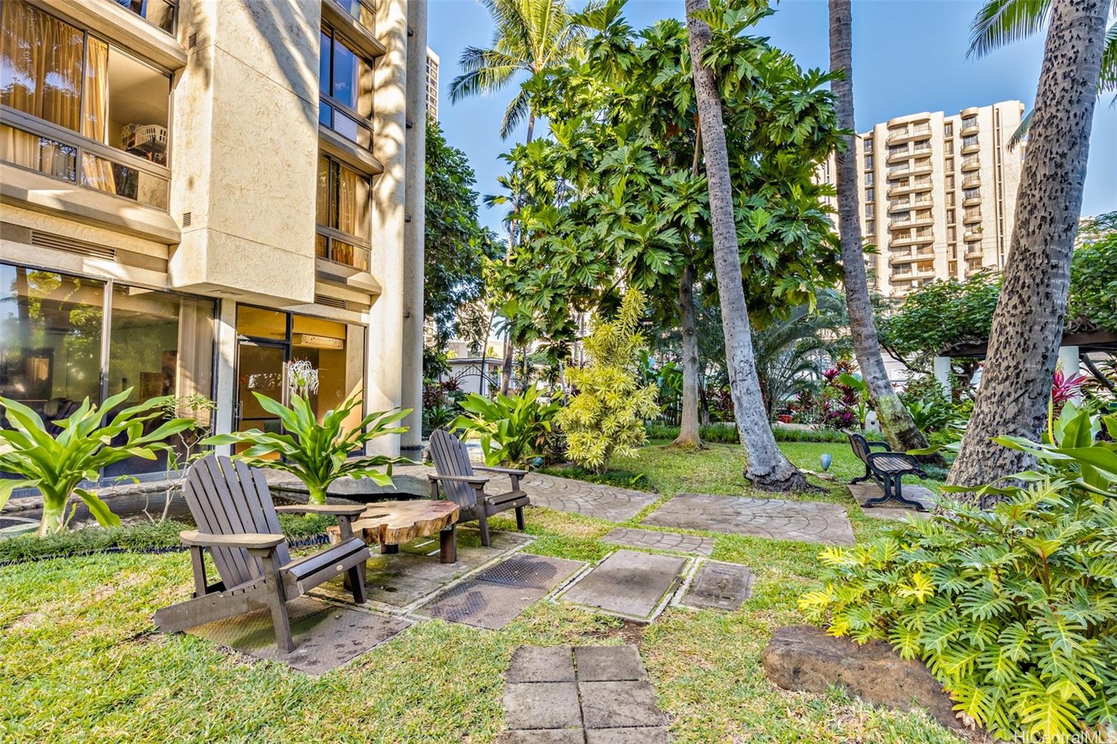 Liliuokalani Gardens condo # II2417, Honolulu, Hawaii - photo 20 of 20