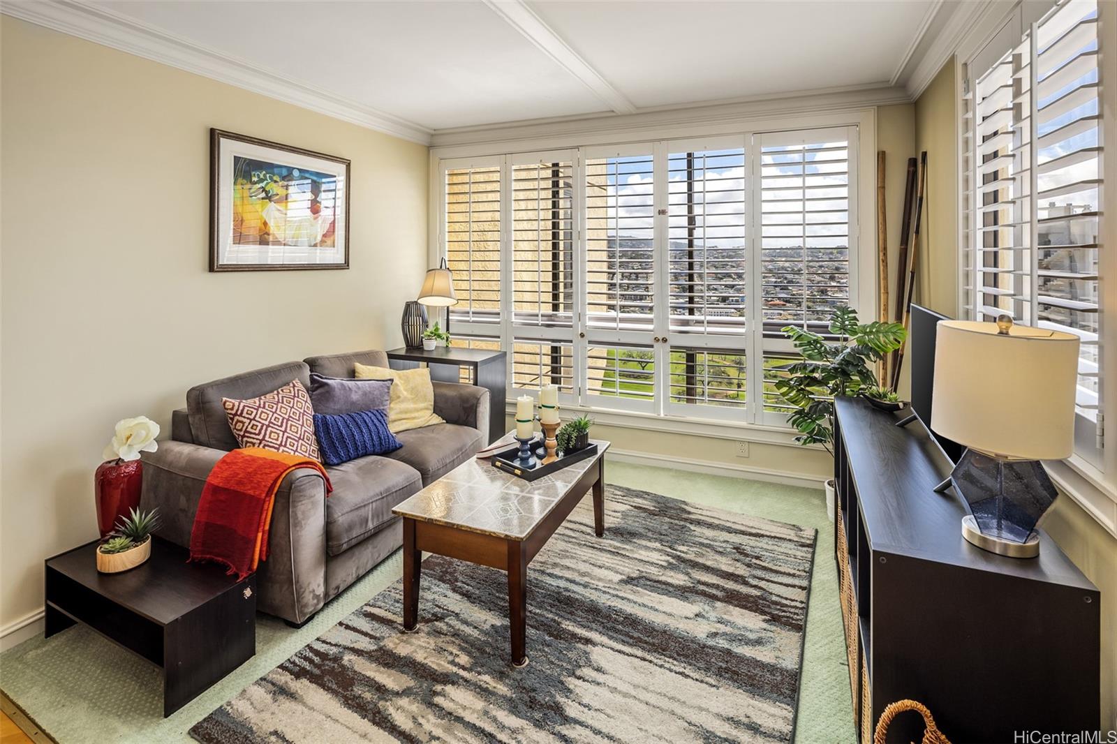 Liliuokalani Gardens condo # II2417, Honolulu, Hawaii - photo 10 of 20