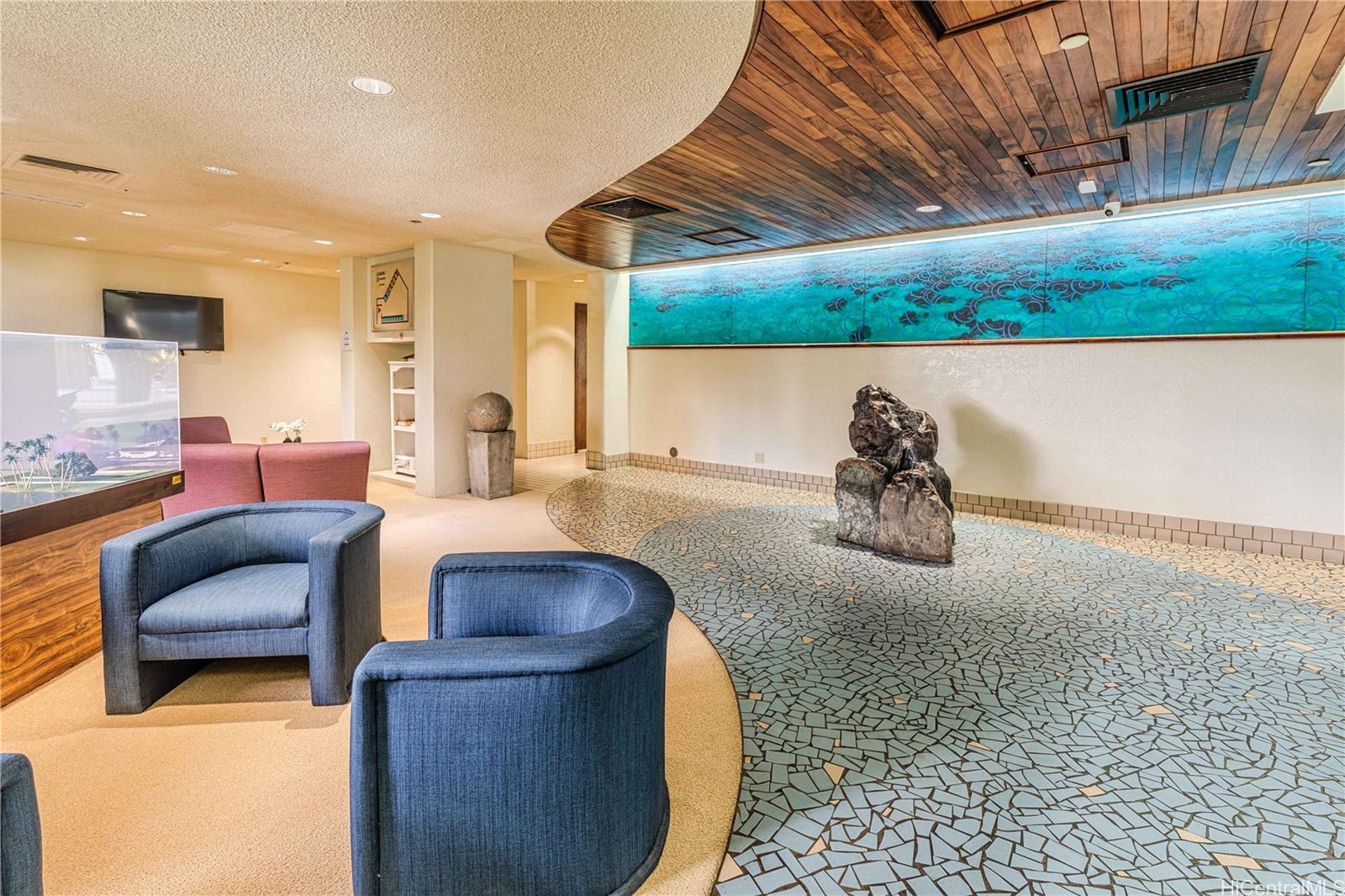 Liliuokalani Gardens condo # II914, Honolulu, Hawaii - photo 12 of 25