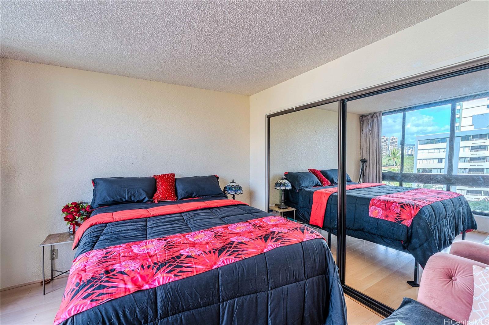 Liliuokalani Gardens condo # II914, Honolulu, Hawaii - photo 18 of 25