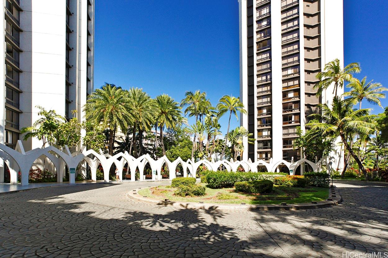 Liliuokalani Gardens condo # I-PH5, Honolulu, Hawaii - photo 11 of 16