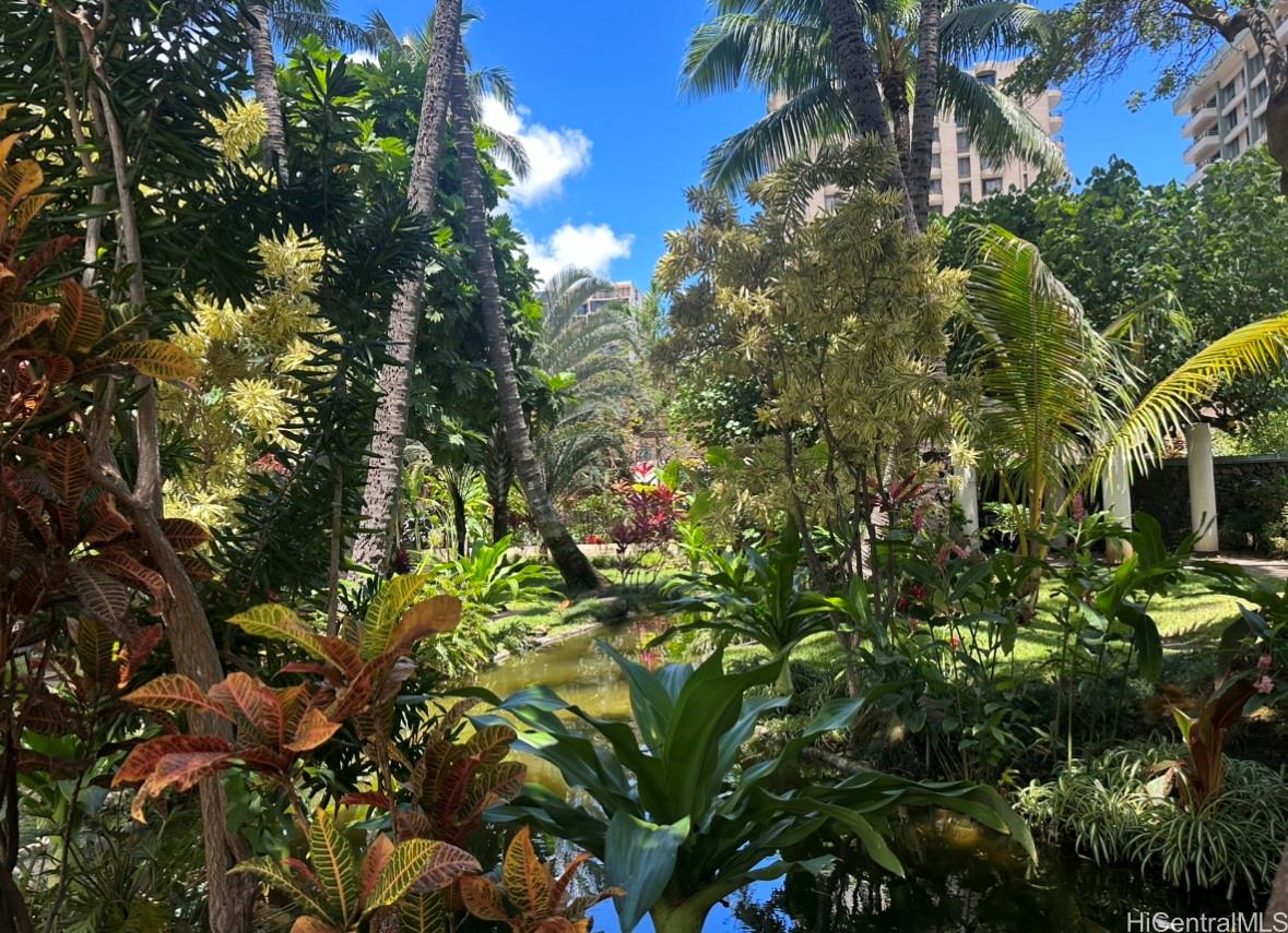 Liliuokalani Gardens condo # PH6, Honolulu, Hawaii - photo 11 of 17