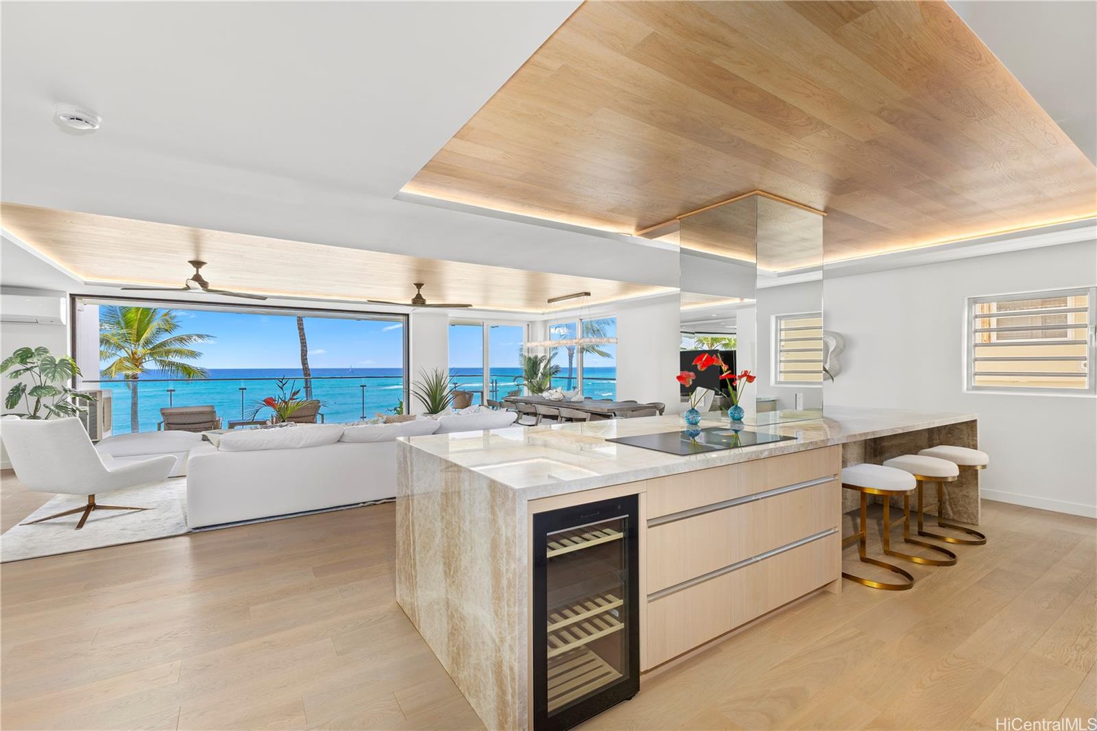 3003 Kalakaua condo # 5A, Honolulu, Hawaii - photo 3 of 25