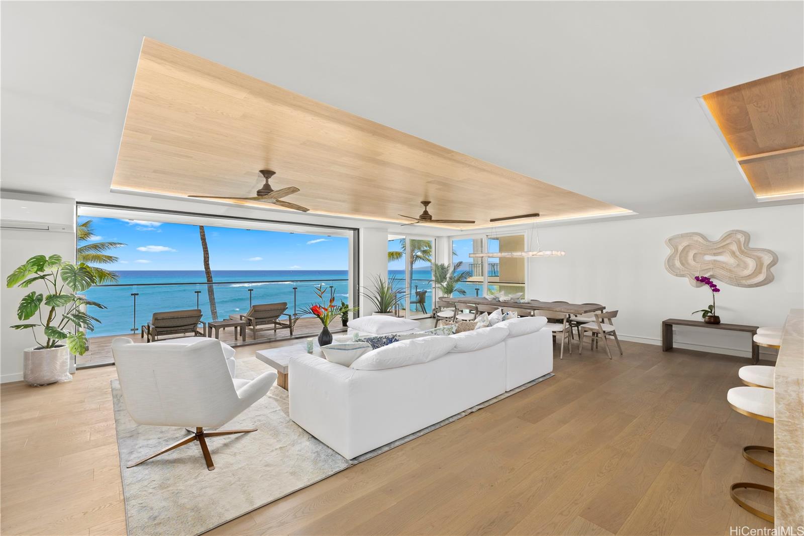 3003 Kalakaua condo # 5A, Honolulu, Hawaii - photo 4 of 25