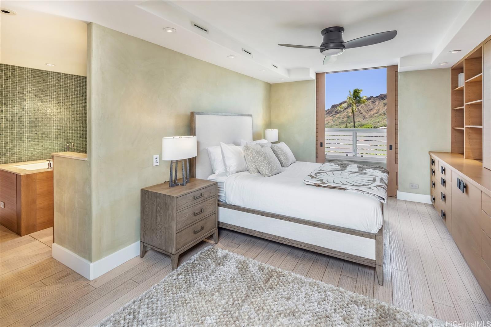 3003 Kalakaua condo # 5B, Honolulu, Hawaii - photo 12 of 25