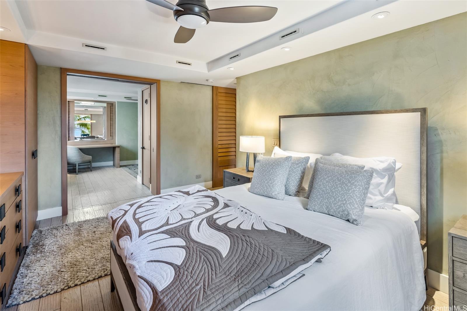 3003 Kalakaua condo # 5B, Honolulu, Hawaii - photo 13 of 25