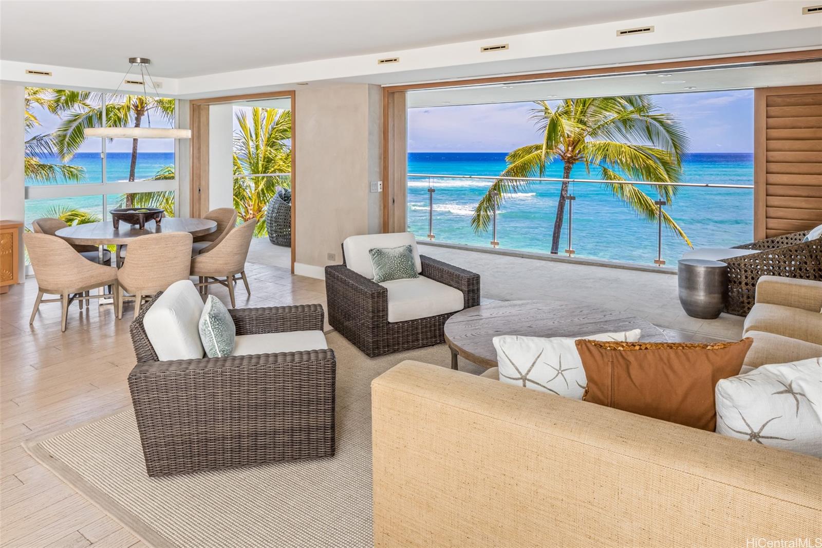 3003 Kalakaua condo # 5B, Honolulu, Hawaii - photo 4 of 25