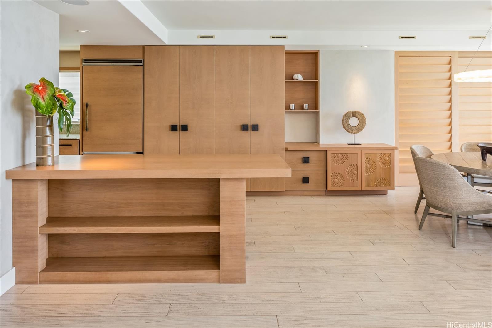 3003 Kalakaua condo # 5B, Honolulu, Hawaii - photo 6 of 25