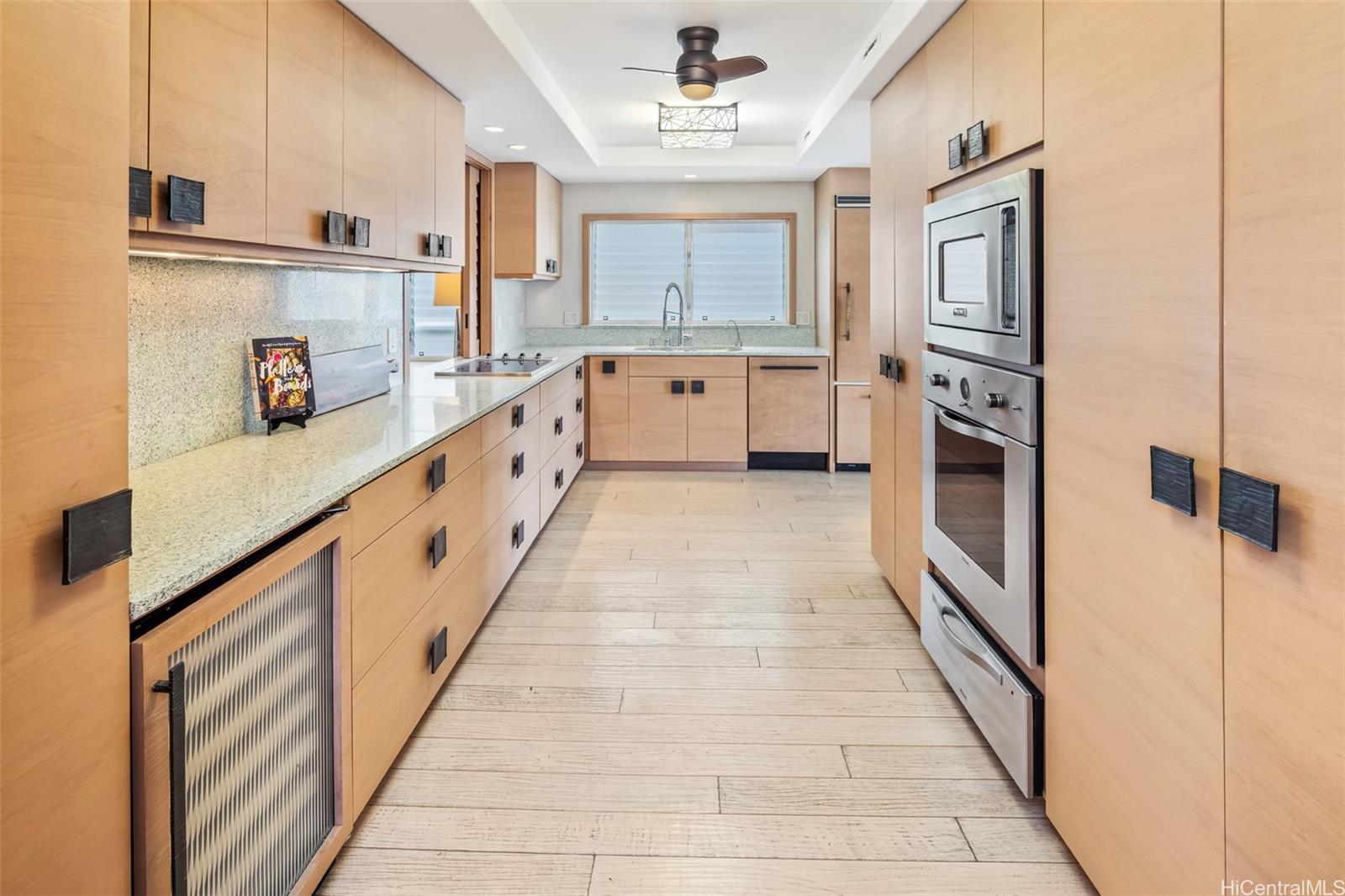 3003 Kalakaua condo # 5B, Honolulu, Hawaii - photo 8 of 25