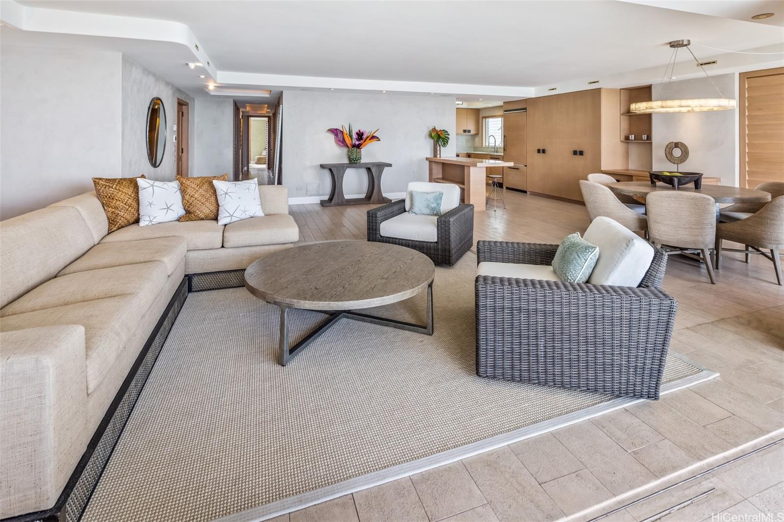 3003 Kalakaua condo # 5B, Honolulu, Hawaii - photo 9 of 25