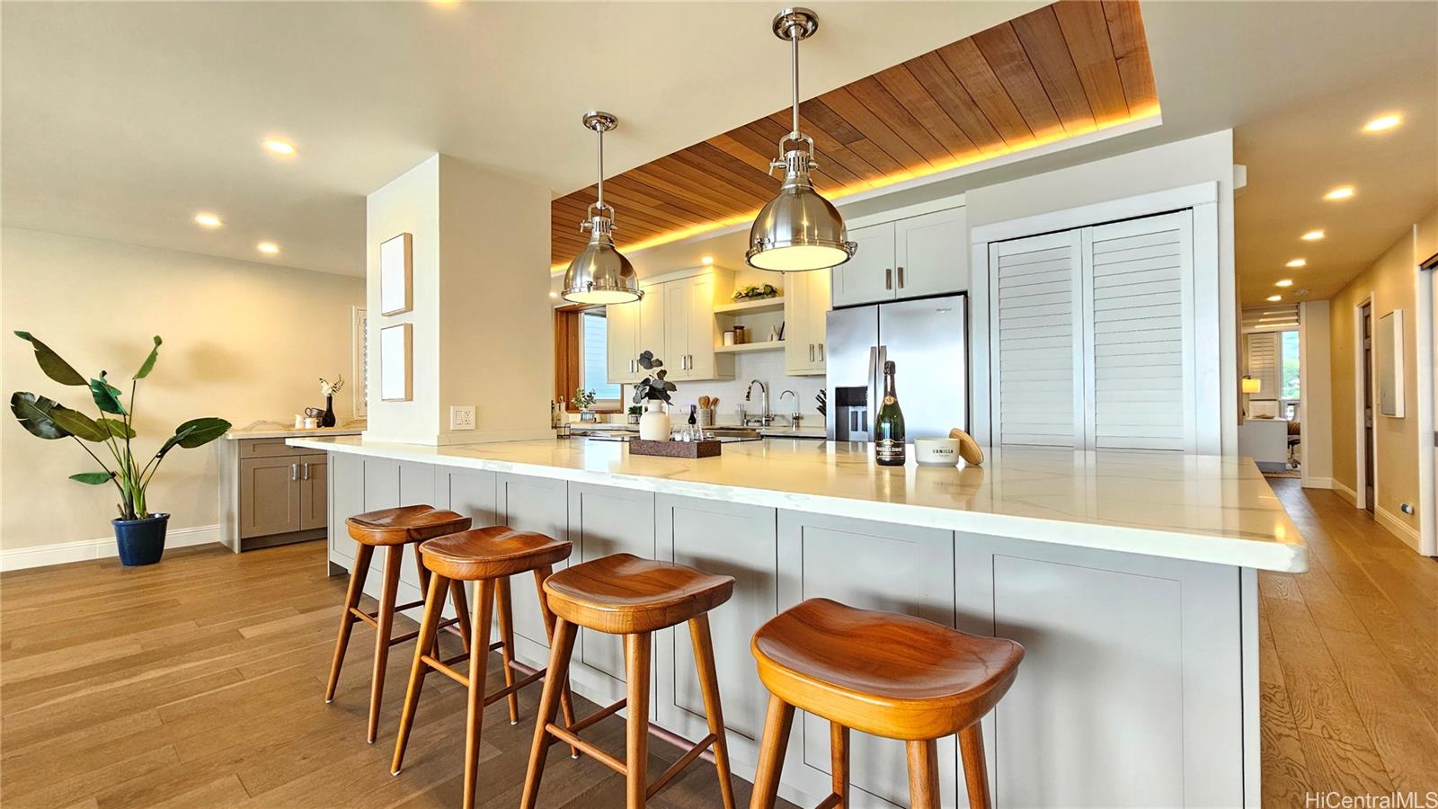 3003 Kalakaua condo # 6A, Honolulu, Hawaii - photo 13 of 25