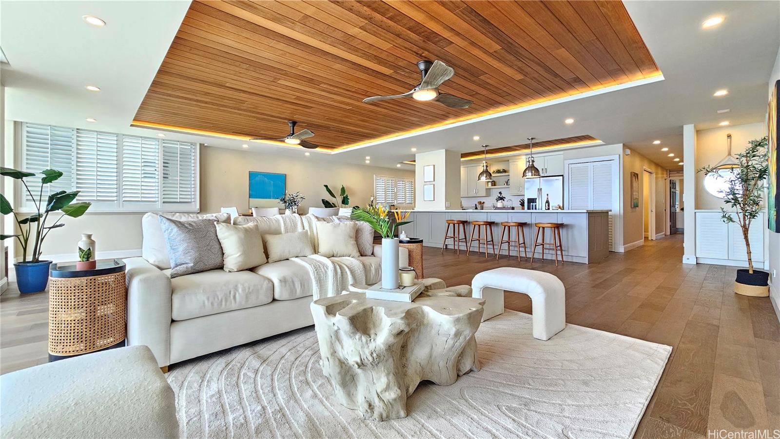 3003 Kalakaua condo # 6A, Honolulu, Hawaii - photo 8 of 25