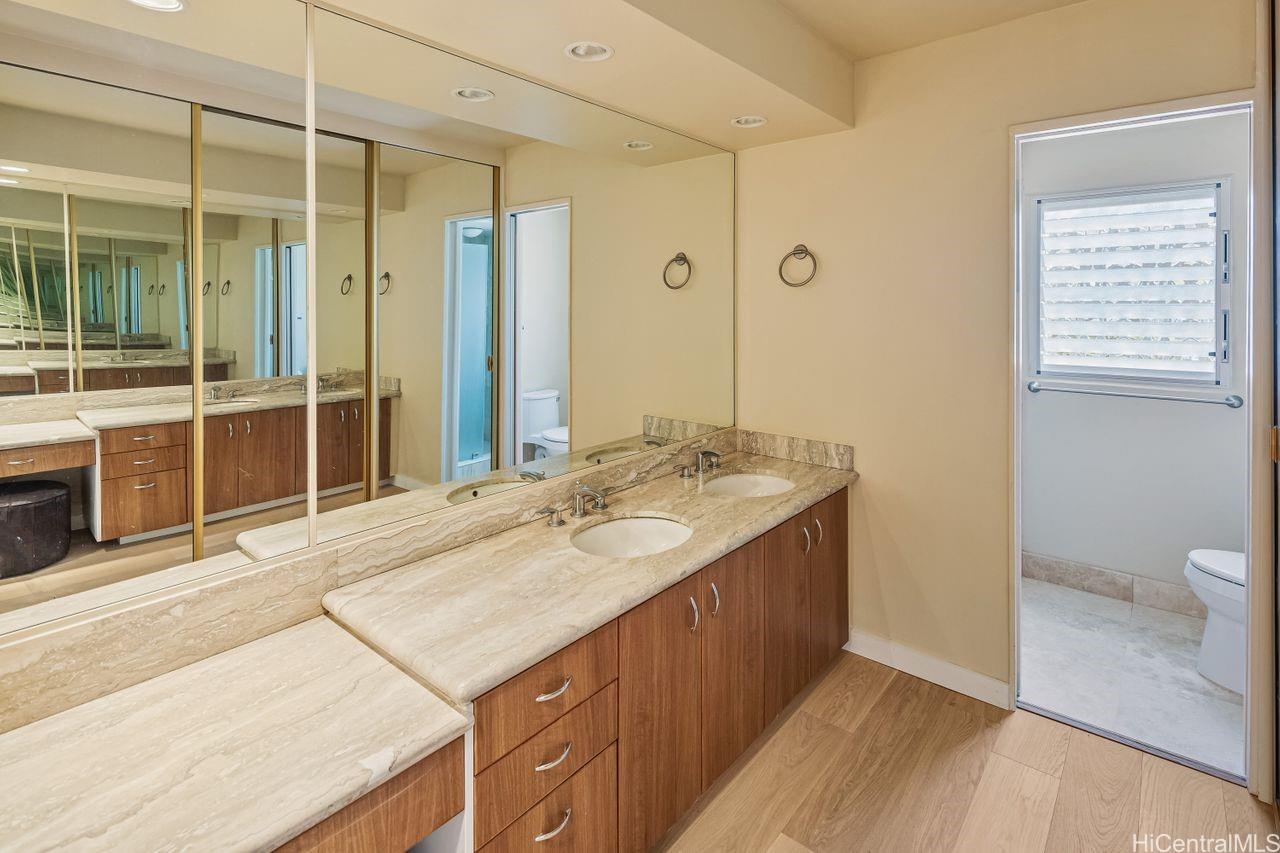 3003 Kalakaua condo # 7B, Honolulu, Hawaii - photo 16 of 25