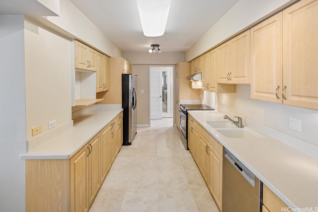 3003 Kalakaua condo # 7B, Honolulu, Hawaii - photo 9 of 25