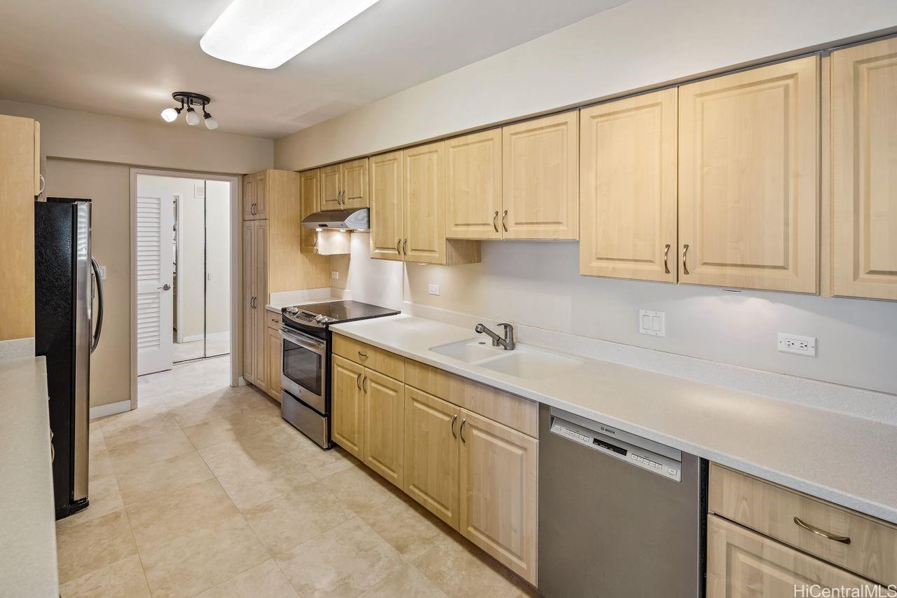 3003 Kalakaua condo # 7B, Honolulu, Hawaii - photo 10 of 25