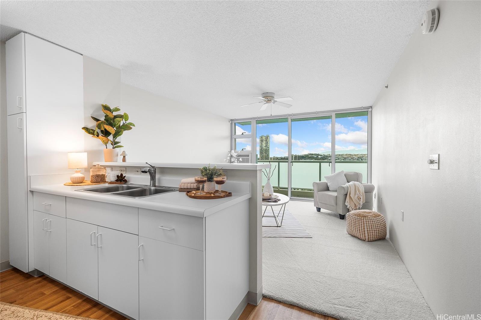 Country Club Village 6 condo # 1403, Honolulu, Hawaii - photo 3 of 17